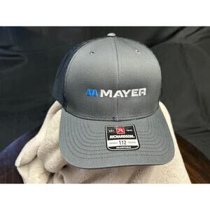 New Richardson 112 Mayer Trucker Hat – Adjustable Mesh Back